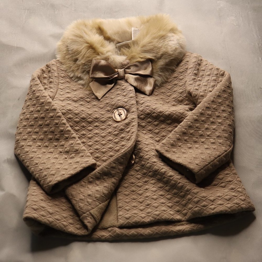 Light Sweater Coat with Faux Fur